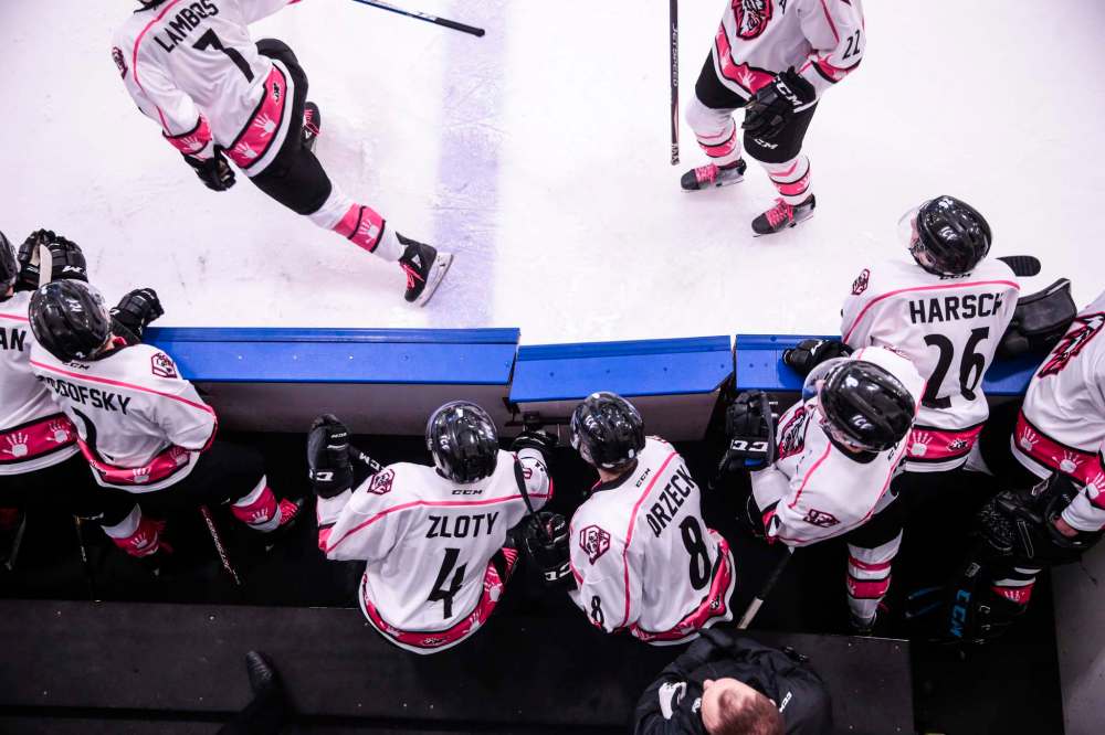 This is the first season for the Winnipeg Ice and local fans have taken to the WHL franchise.