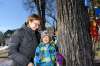 JESSE BOILY / WINNIPEG FREE PRESS
Darik Chopyk, four, and his mother Katya Bilokon play around a tree on his fourth birthday on Monday.