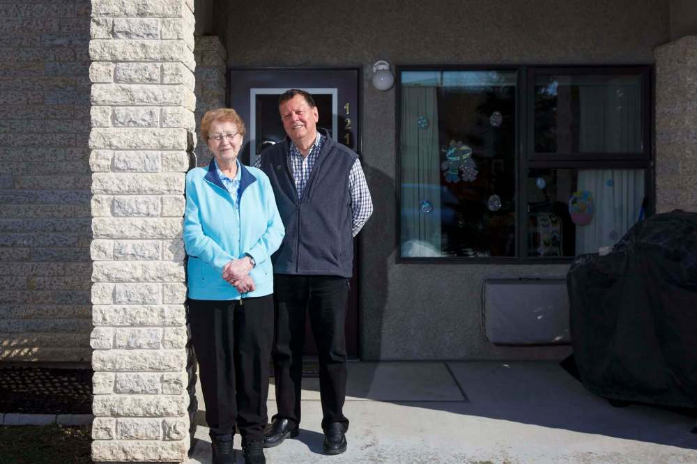 MIKE DEAL / WINNIPEG FREE PRESS
Rosemarie Yeo lives with her husband Dale at the Stonewall and District Lions Manor. Yeo thinks Manitobans are much better equipped to deal with a pandemic now, compared to family stories she recalls from the time of the Spanish Flu.