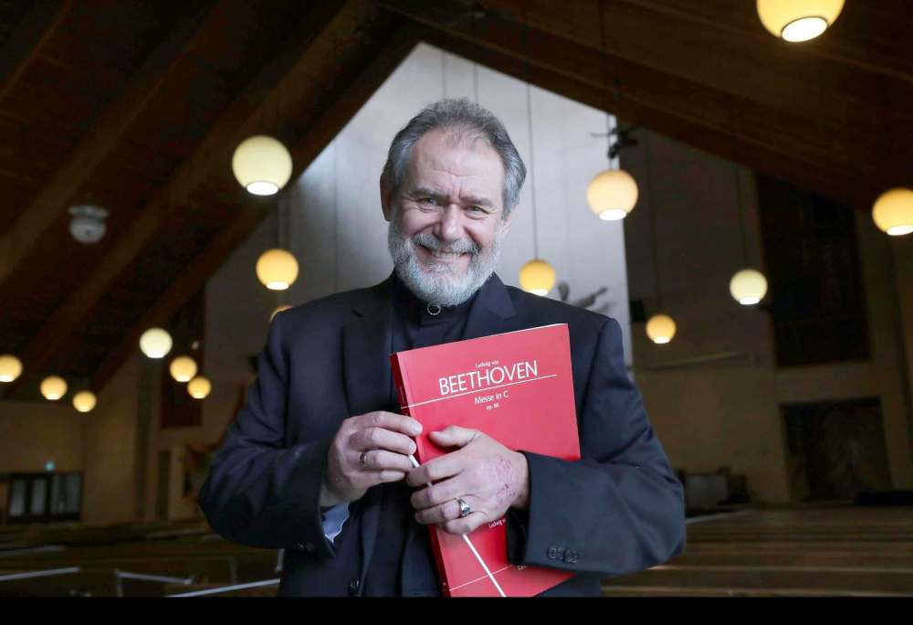 Conductor Yuri Klaz and the