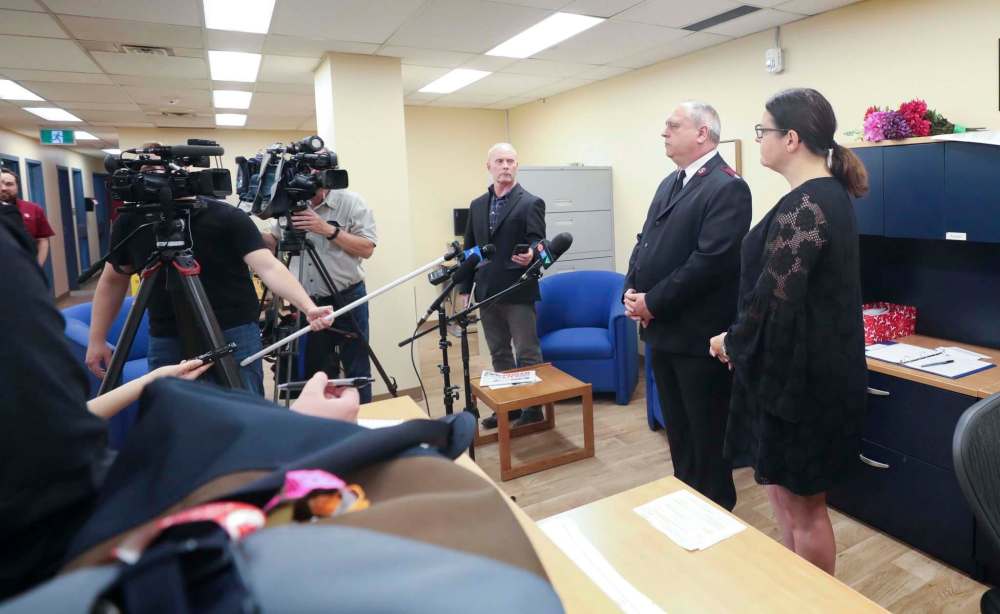 Families Minister Heather Stefanson and Maj. Gordon Taylor of the Salvation Army hold a news conference Friday. Ruth Bonneville / Winnipeg Free Press
