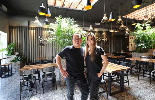 RUTH BONNEVILLE / WINNIPEG FREE PRESS
Pho Hoang owners Tom and Heather Hoang in the new Osborne Village location of their chain of Vietnamese restaurants. It was set to open in March, but the pandemic delayed the couple&rsquo;s plans.