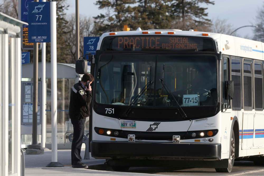 The province would have to kick in as much as $65 million if it takes federal money to help Winnipeg Transit. (Shannon VanRaes / Winnipeg Free Press files)