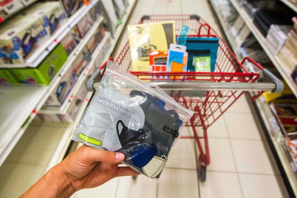 Non-medical masks are among the supplies students in grades 4 to 12 will need this year. (Mikaela MacKenzie / Winnipeg Free Press)