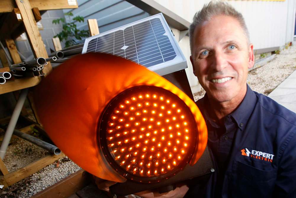 PHIL HOSSACK / WINNIPEG FREE PRESS FILES
Electrical Contractor Chuck Lewis: “It’s become obvious to me that the councillors and the mayor do not care about child safety.