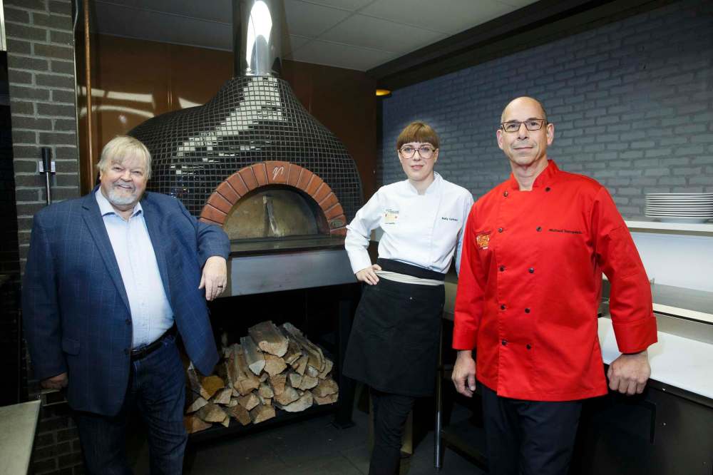 MIKE DEAL / WINNIPEG FREE PRESS
From left: Wow Hospitality president Doug Stephen with the co-owners and head chefs, Kelly Cattani and Michael Dacquisto.