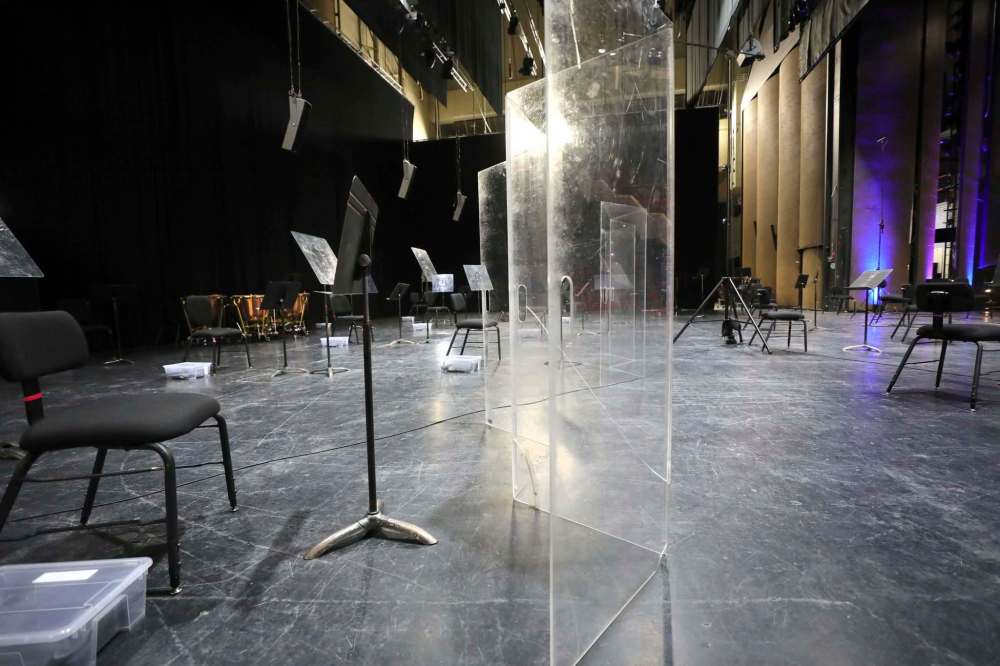 RUTH BONNEVILLE / WINNIPEG FREE PRESS
A maximum of 40 orchestra members can perform in the WSO's physically-distanced layout at the Winnipeg Concert Hall.