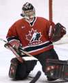 CP PHOTO/Paul Chiasson
Team Canada goaltender Sami Jo Small in 2004.