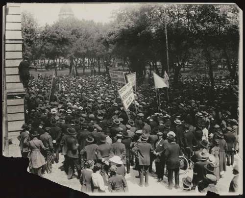 WINNIPEG FREE PRESS ARCHIVES
On Wednesday, June 4, 1919 In front of the government Building Norris, with policeman, to the left of the [illegible] Loyal Returned Soldiers