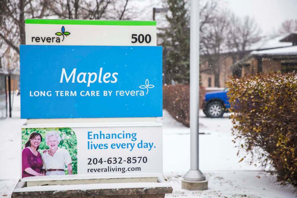 MIKAELA MACKENZIE / WINNIPEG FREE PRESS
Late Tuesday Revera announced 69 residents and seven staff at its Maples location on Mandalay Drive had tested positive for COVID-19.