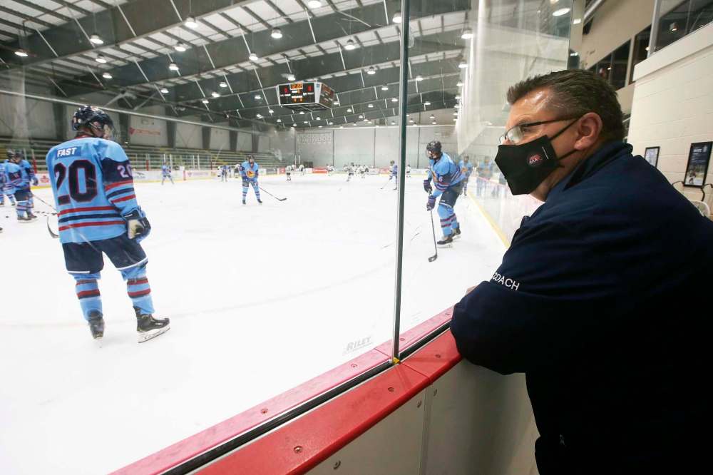 JOHN WOODS / WINNIPEG FREE PRESS
Winnipeg Thrashers coach Jim Berezowsky at a game between the Winnipeg Thrashers and Winnipeg Wild.