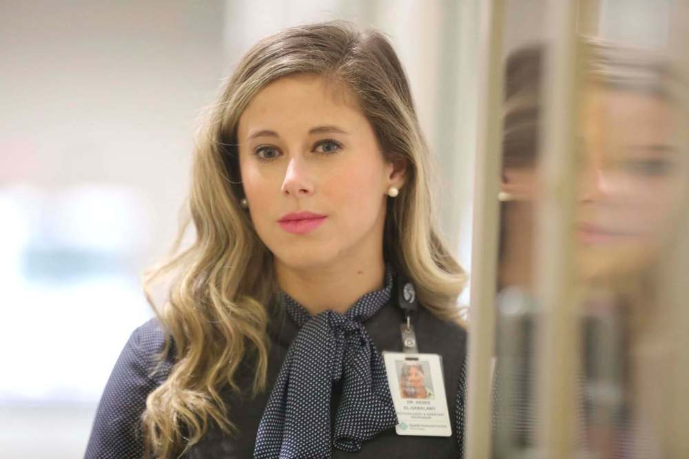 Dr. Renée El-Gabalawy, a University of Manitoba professor, Assistant Professor & Clinical Psychologist, has researched the impact of surgeries delayed and cancelled well before COVID-19. She says Manitobans need to bolster their mental health to prepare for the backlog in medical services, which may take at least 10 months to get caught up with. (Ruth Bonneville / Winnipeg Free Press)