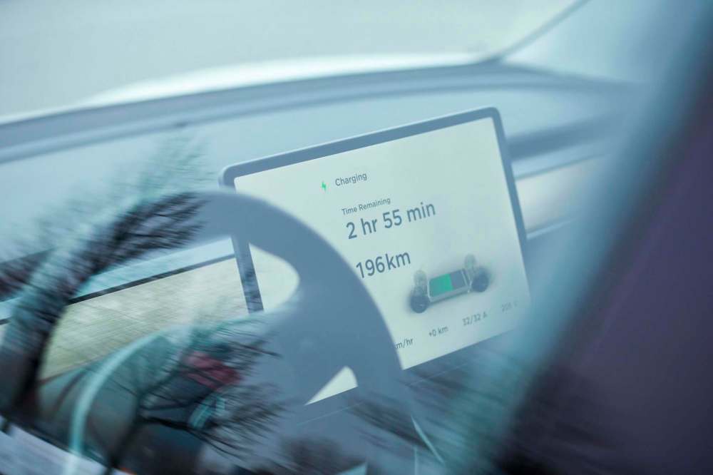 MIKAELA MACKENZIE / WINNIPEG FREE PRESS
Manitoba has the potential to have one of the cleanest transportation sectors in the country — if electrified — given its clean energy supplies.