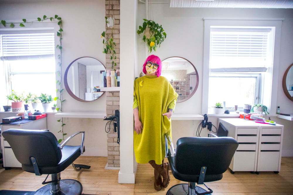 MIKAELA MACKENZIE / WINNIPEG FREE PRESS
The long break has allowed Greenlay to focus on what was a sideline, but has recently become a source of income: she creates pottery and sells her wares online.