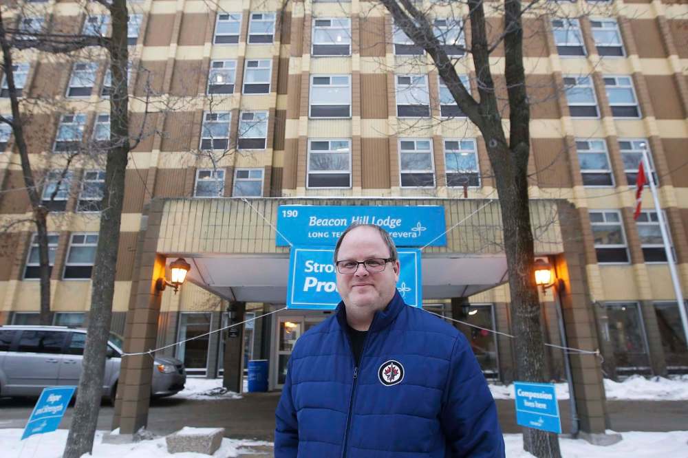 JOHN WOODS / WINNIPEG FREE PRESS
John Dobbin, whose parents had COVID-19 and have just been admitted to Beacon Hill Lodge long term care home.