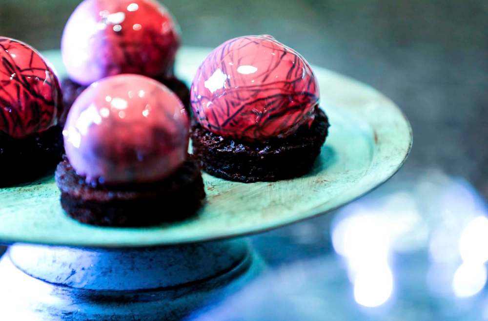 RUTH BONNEVILLE / WINNIPEG FREE PRESS
Chocolate-cherry mousse cakes