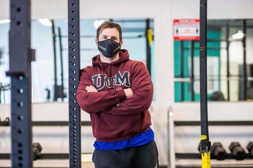MIKAELA MACKENZIE / WINNIPEG FREE PRESS
Dino Camiré, owner of One Family Fitness, poses for a portrait in the gym in Winnipeg on Tuesday, Feb. 9, 2021. For Temur story.
Winnipeg Free Press 2021