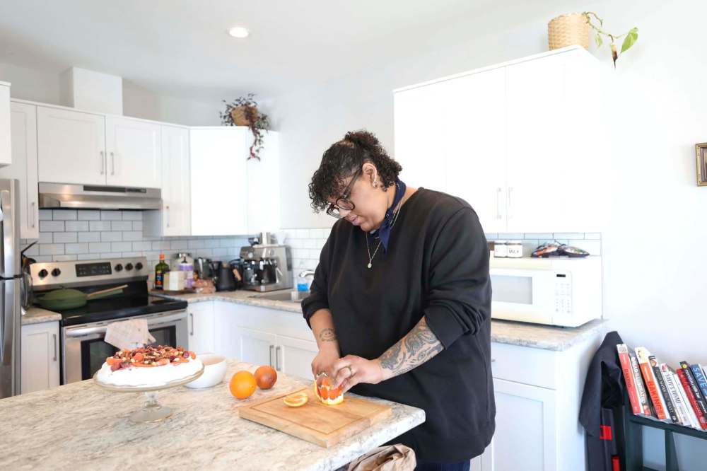 RUTH BONNEVILLE / WINNIPEG FREE PRESS
Sookermany has been working at the Old Church Bakery in Steinbach for the past year, but also bakes at home for her own pleasure.