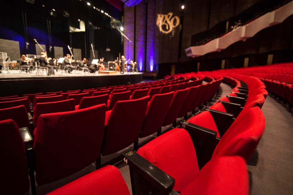 Mike Sudoma / Winnipeg Free Press files
News that the province is considering allowing indoor theatres and concert halls to limited capacity within the next three weeks came as music to the ears of the Winnipeg Symphony Orchestra's executive director.