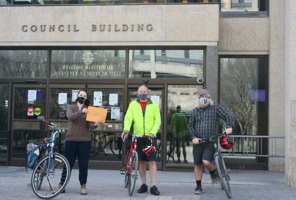 SUPPLIED
Mel Marginet of Green Action Centre (from left), Dave Elmore of Bike Week Winnipeg, and Mark Cohoe of Bike Winnipeg.