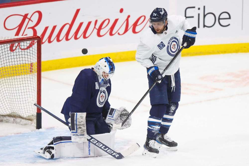 MIKE DEAL / WINNIPEG FREE PRESS
Blake Wheeler takes part in a drill during practice at Bell MTS Place Tuesday morning.