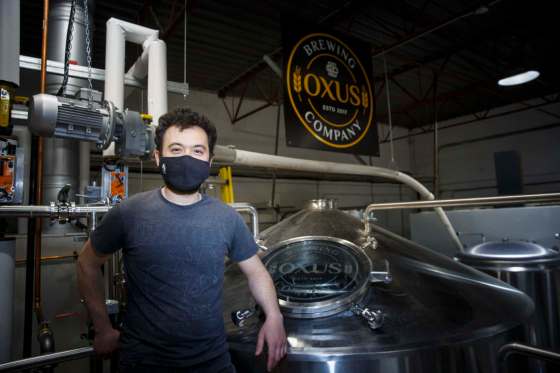 MIKE DEAL / WINNIPEG FREE PRESSBrewer Sean Shoyoqubov, the owner of Oxus Brewing Co., is sharing his Sanford Street space with Good Neighbour.