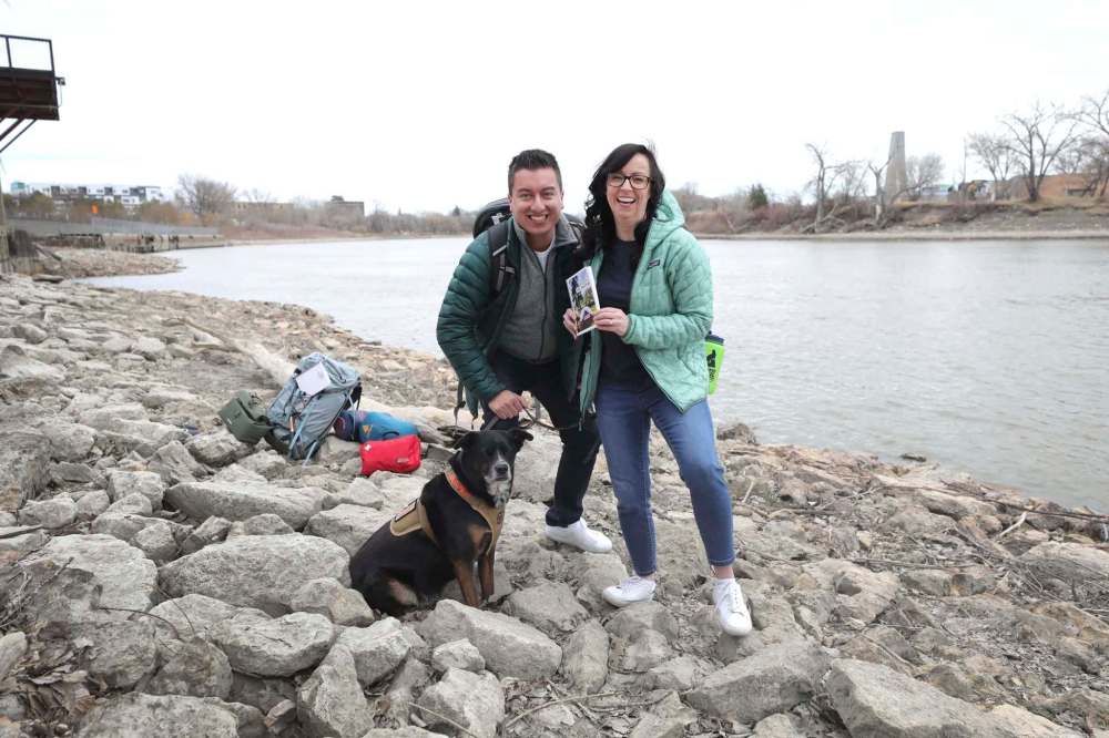 RUTH BONNEVILLE / WINNIPEG FREE PRESS
Jaime Manness, right, heads out almost every weekend with her fiancé, Ed Acuna, and their dog Jasper to explore the many hiking trails Manitoba has to offer.