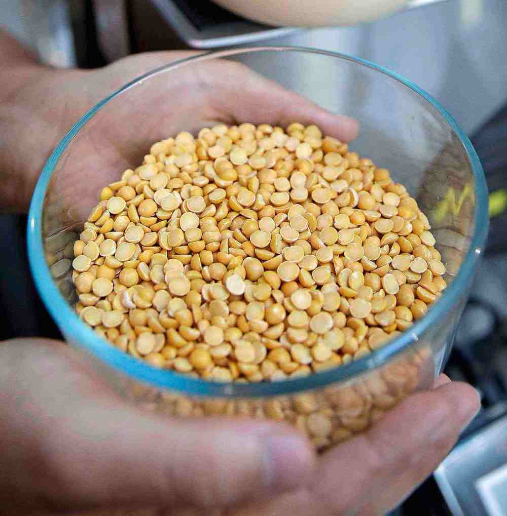 Manitoba and Saskatchewan and Alberta produce more than four million tonnes of yellow peas annually.  (AP Photo/Eric Risberg, File)