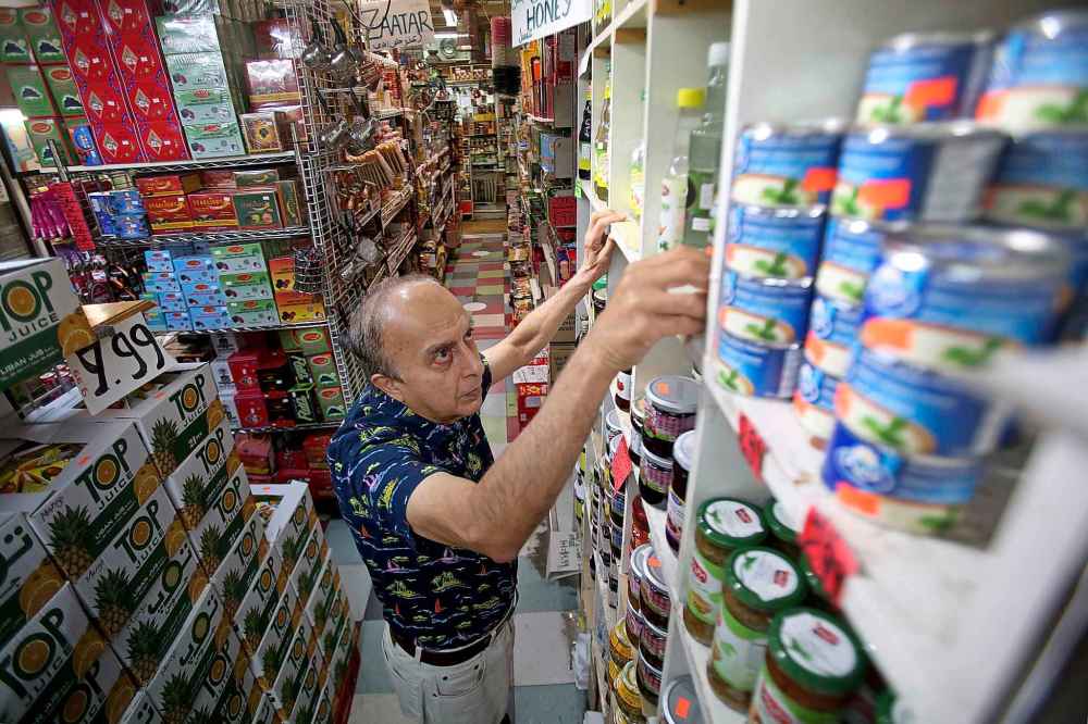 SHANNON VANRAES / WINNIPEG FREE PRESS
Halal food simply means food that was prepared under the guidelines put forward in the Qur’an — the word means