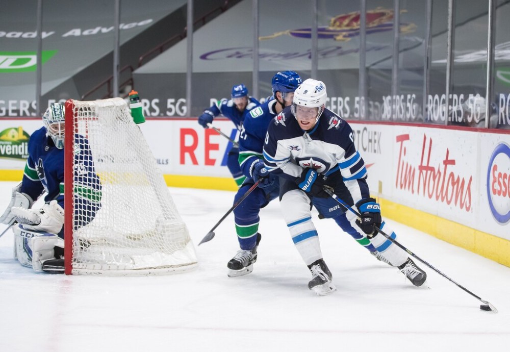 CP
Andrew Copp scored four goals in Wednesday's 5-1 victory over Vancouver. (Darryl Dyck / The Canadian Press)
