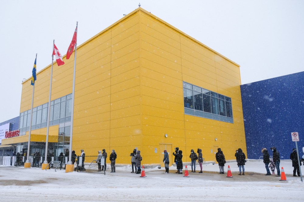 The line of customers snaked around the corner at IKEA on Saturday. (Daniel Crump / Winnipeg Free Press files)