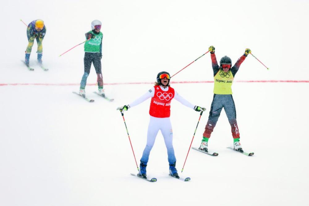Lars Baron - GETTY IMAGES
In a thrilling four-athlete big final in which Marielle Thompson got out of the gate slowly, the Canadian staged a furious charge down the stretch to win silver.