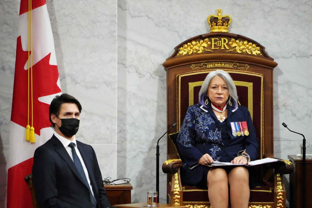 SEAN KILPATRICK - POOL/AFP via GETTY IMAGES
Gov. Gen. Mary Simon delivers the throne speech as Prime Minister Justin Trudeau looks on in the Senate in Ottawa on Nov. 23, 2021.