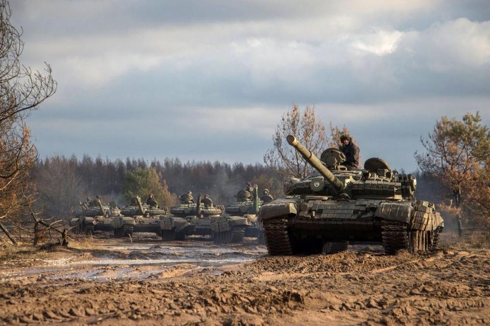 STR - Ukrainian Naval Forces Press Ser
This handout picture taken by Ukrainian Naval Forces Press Service and realised on February 21, 2022 shows Ukrainian tanks in an unknown location of Ukraine.