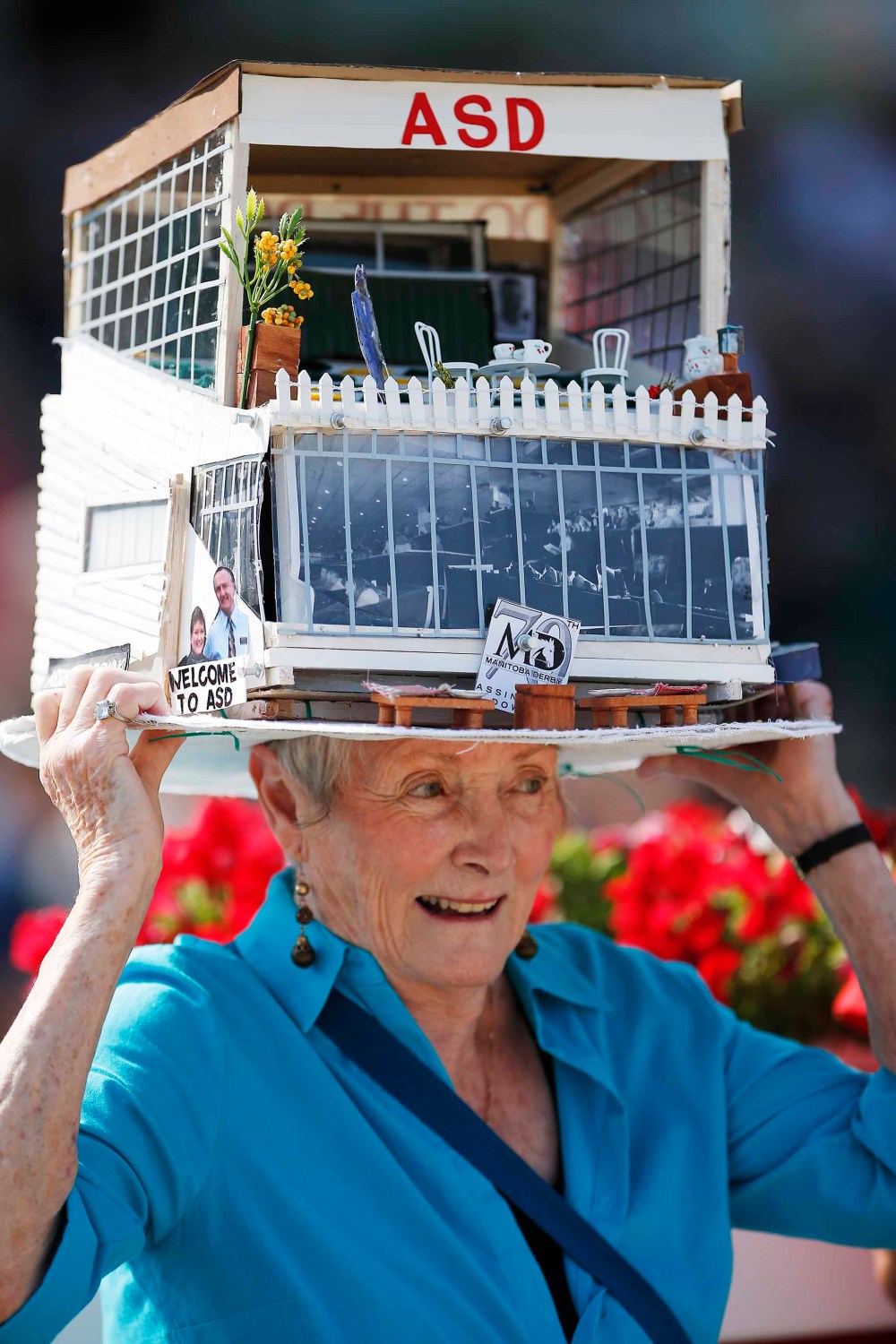 That unicorn wasn't even the most elaborate hat! Check out Anne Champion's.