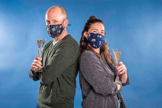 Meet the hosts of Dish: Ben Sigurdson writes about wine, beer and spirits, while Eva Wasney writes about food and more. (Mikaela MacKenzie / Winnipeg Free Press)