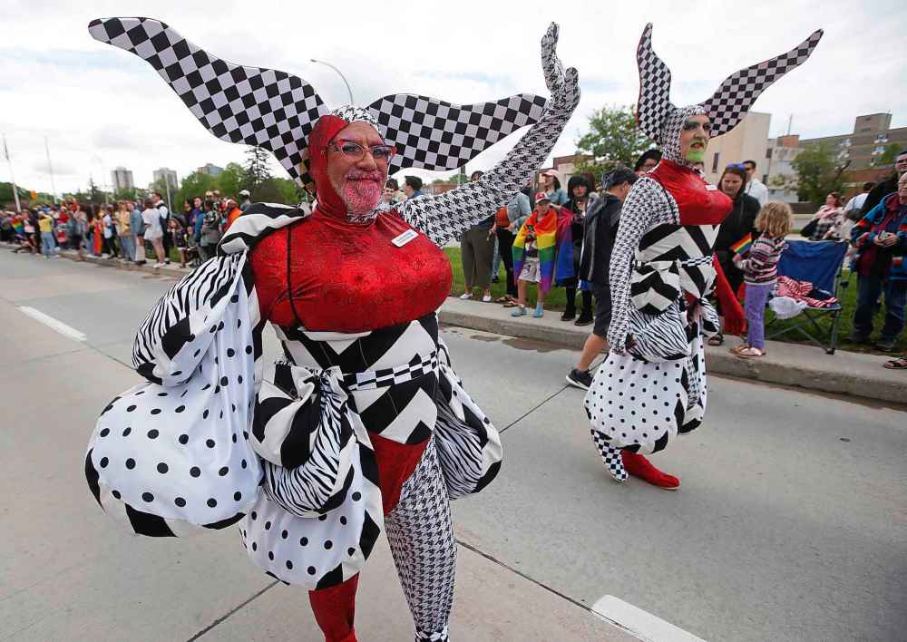 JOHN WOODS / WINNIPEG FREE PRESS
JOHN WOODS / WINNIPEG FREE PRESS
Pride's colourful participants returned to Winnipeg streets on Sunday.