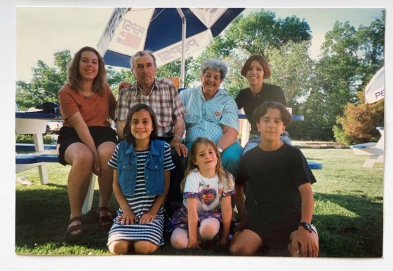Six-year-old Free Press writer Eva Wasney, bottom row centre, poses for a photo with cousins and her grandparents Frank and Michaelene Wasney at The Half Moon for Father’s Day in 1996. (Supplied family photo)