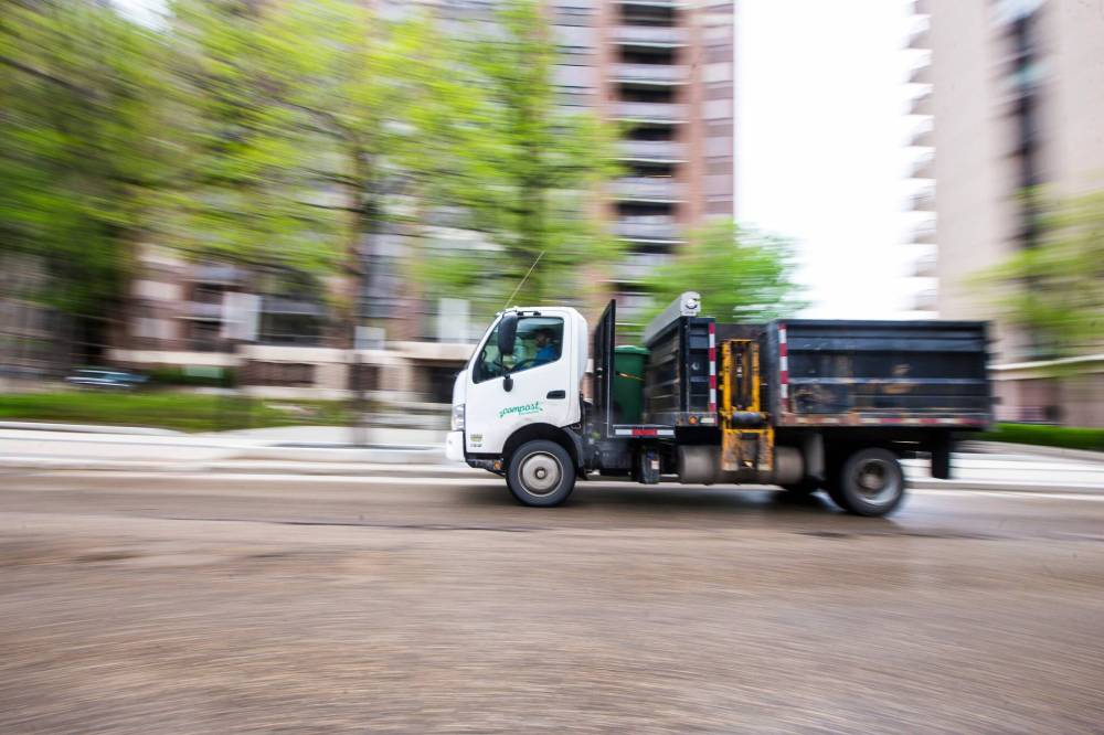 MIKAELA MACKENZIE / WINNIPEG FREE PRESS
A Compost Winnipeg truck in Winnipeg.