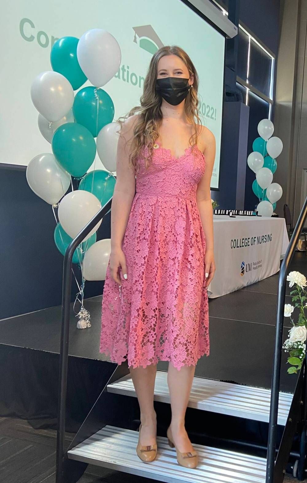 MALAK ABAS / WINNIPEG FREE PRESS
Heather Milan was one of 106 new nurses who put on their pins and recited a pledge to devote themselves to patient care on Thursday.