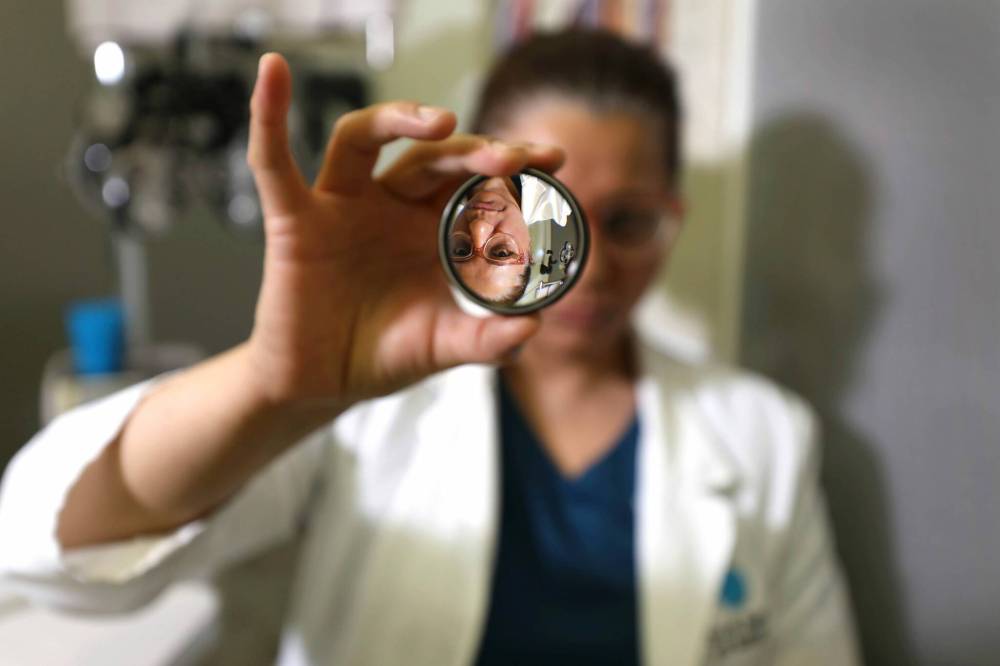 RUTH BONNEVILLE / WINNIPEG FREE PRESS
Dr. Jennifer Rahman says the longer patients wait for cataract surgeries, the more complicated they become.