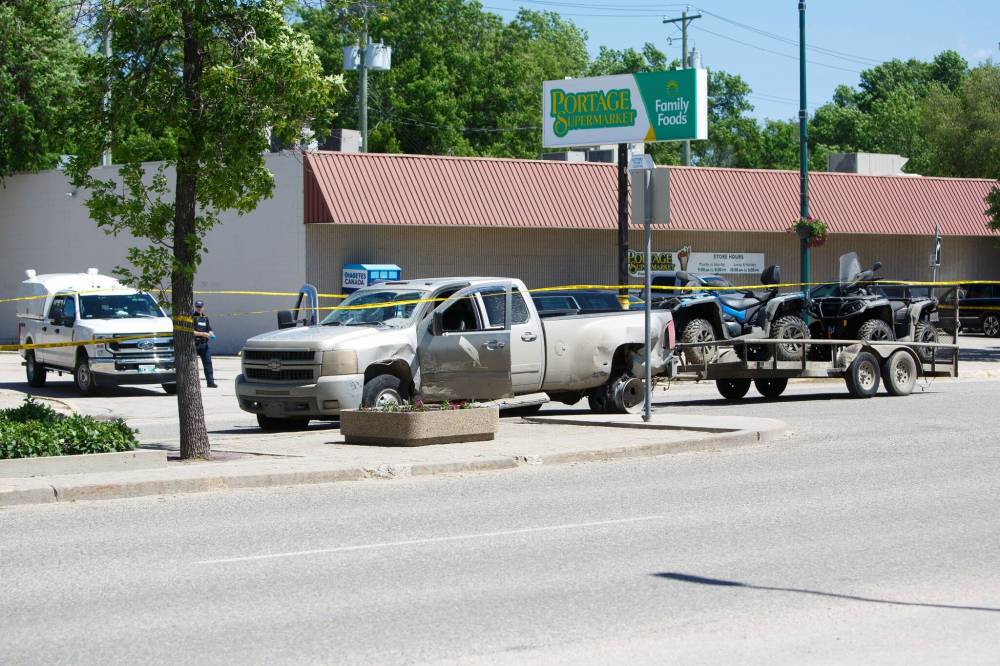MIKE DEAL / WINNIPEG FREE PRESS
The quiet aftermath following a busy night for police in and around Portage la Prairie.