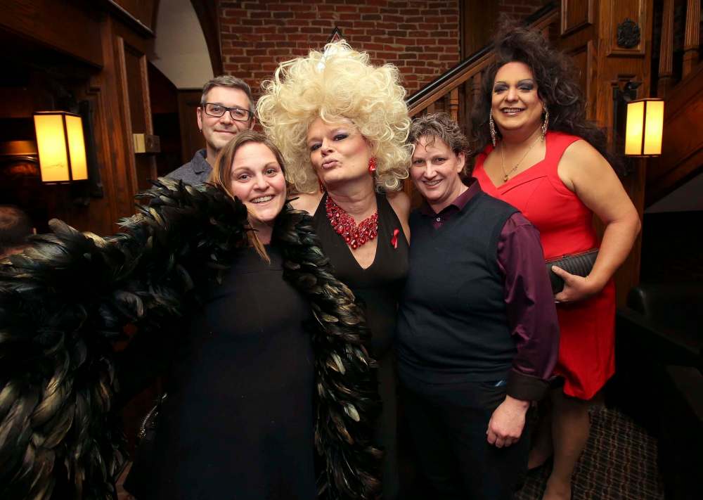 From left: Daniel Doucette (Club 200), Stephanie Van Haute (Manitoba HIV Program development officer, Nine Circles), Joan Costalotsa (Snowy Owl Monarchist Society and Club 200), Barb Burkowski (fund development co-ordinator, Nine Circles) and Anita Stallion (Snowy Owl Monarchist Society and Club 200) (Jason Halstead / Winnipeg Free Press)