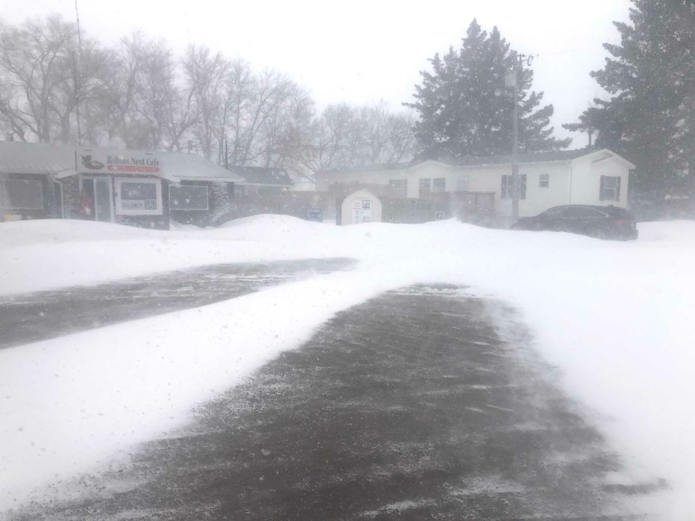 Weary travellers are seeking refuge at the Robins Nest Motel & Cafe, at the corner of highways 1 and 5 north of Carberry. (Courtesy of Robins Nest Motel and Cafe owner Mike Patel)