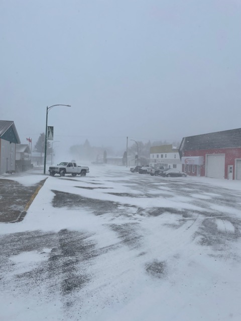 Margo Henuset in Souris decided to close her restaurant, Antlers & Oak Diner, early because of the storm Wednesday. (Margo Henuset / Winnipeg Free Press)