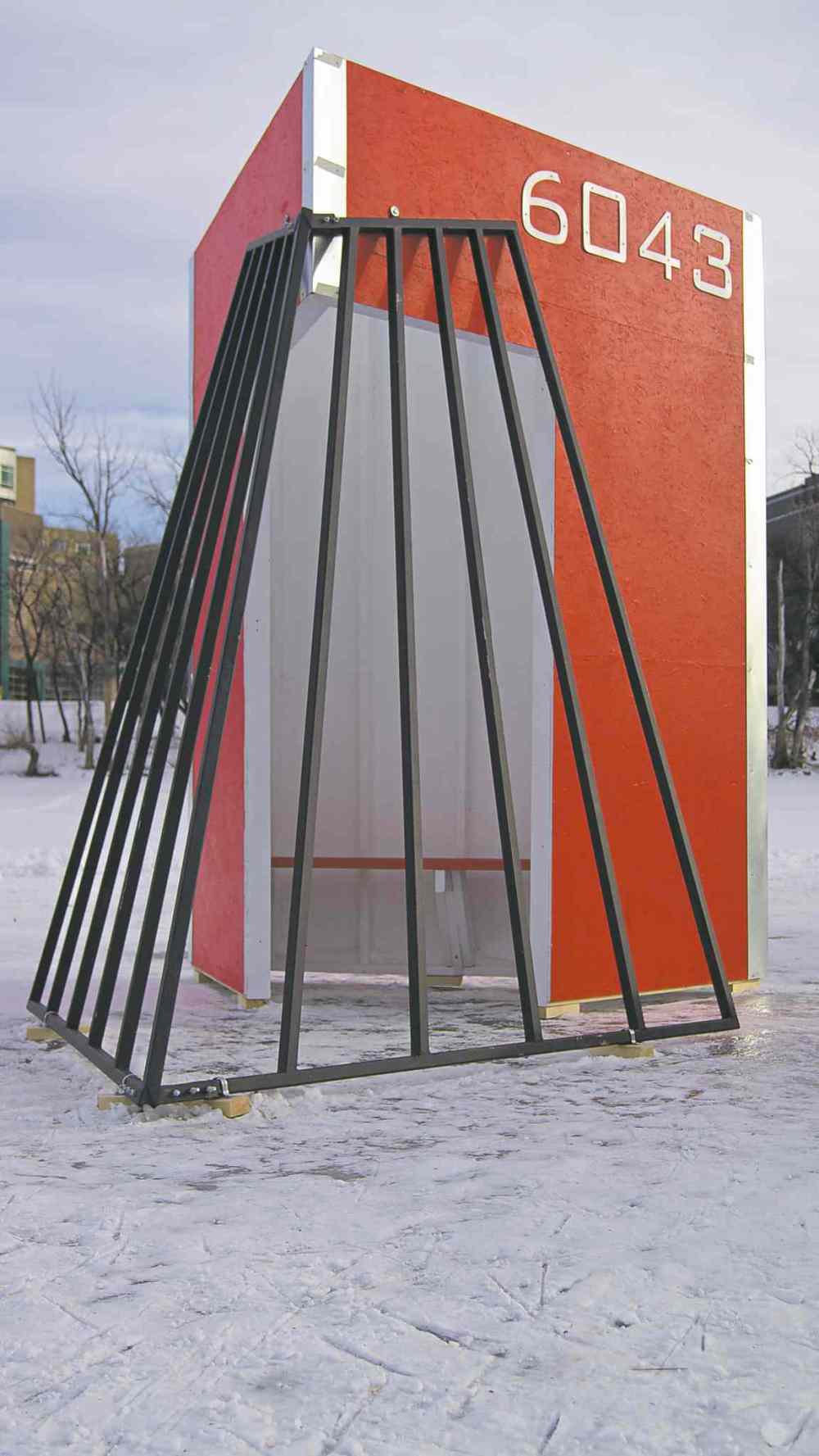 DANIELLE DA SILVA / CANSTAR FILES Warming hut 6043, designed and constructed by students at Kelvin High School.