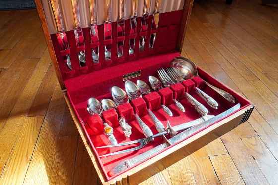 Grandma’s silverware (and novelty spoon) collection. (Eva Wasney / Winnipeg Free Press)