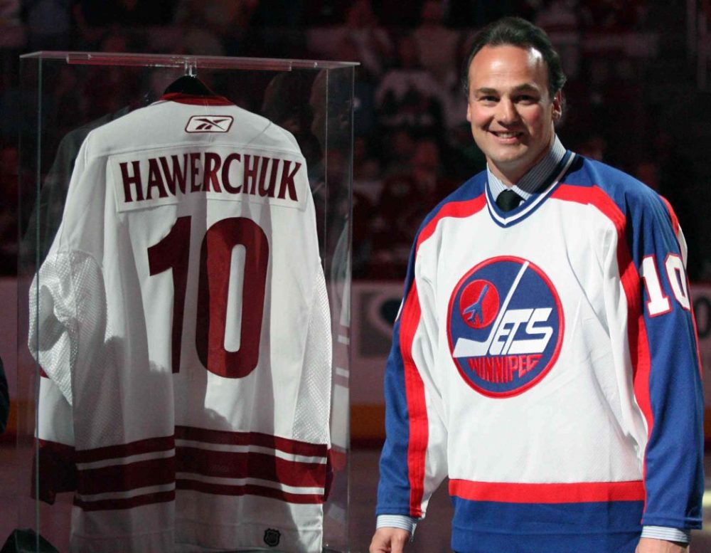 RICK SCUTERI / ASSOCIATED PRESS FILES
Hawerchuk has his number retired before the Coyotes' game against the Los Angeles Kings in Glendale, Ariz., on April 5, 2007. (Rick Scuteri / The Associated Press files)