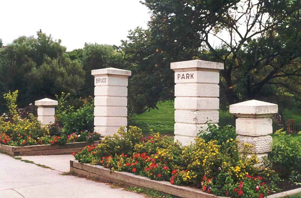 City of Winnipeg
In the late 1930s, the matching pillars at Conway and Sharp Boulevard were in poor condition and leaning. The city moved the Conway and Sharp pillars to Bruce Park, but the Moorgate and Duffield ones remained in place.