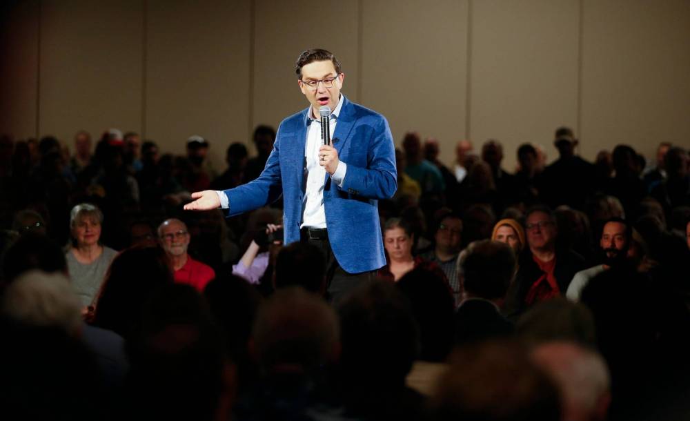 JOHN WOODS / WINNIPEG FREE PRESS FILES
Pierre Poilievre speaks at a campaign event in Winnipeg in May. Half of Manitoba’s Tory MPs are solidly behind the populist candidate for the party’s leadership.